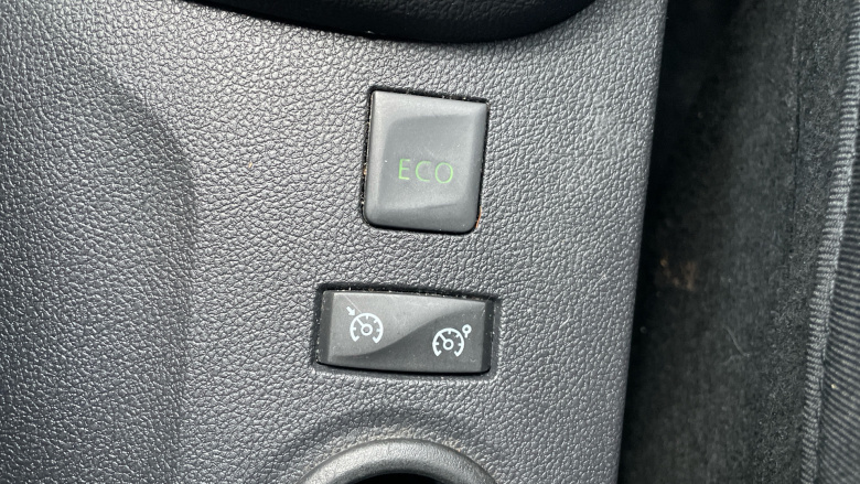 Renault Captur 1.5 dCi 90 Iconic 5dr Diesel Hatchback